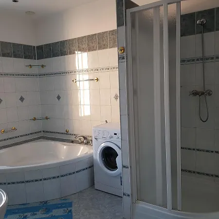 Restaurace U Marty Guest house 4*