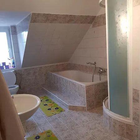 Restaurace U Marty Guest house 4*
